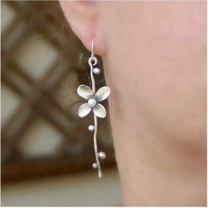 🌼 Silver Boho Floral Vintage Inspired Earrings